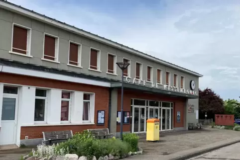 Der Bahnhof in Weißenburg. 