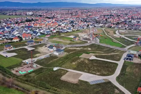 Grundstücksverkäufe im Baugebiet „Südlich der Rosenstraße“ haben zwei Millionen Euro eingebracht.