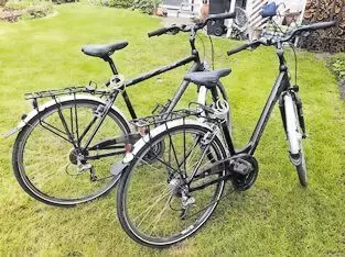 Herrenrad und Damenrad in gleichem Design schwarz Marke Bergamond Rahmenhöhe 52 u 46 beide zusammen 180 €, einzeln 100 €