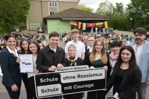 Die Hauensteiner Realschule Plus ist jetzt eine „Schule ohne Rassismus“.