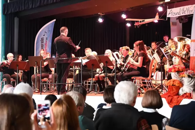 Beim Jahreskonzert des Musikvereins Winnweiler stand im vergangenen Jahr noch Harry Geib am Dirigentenpult.