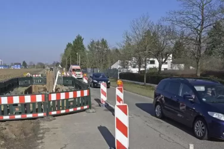 An einem Teil der Straße wird schon gearbeitet. Ab Montag gilt für mehrere Monate eine Vollsperrung.