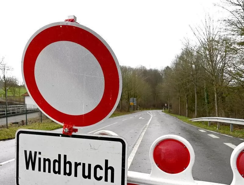 Die Straße Richtung Bottenbach ist gesperrt.