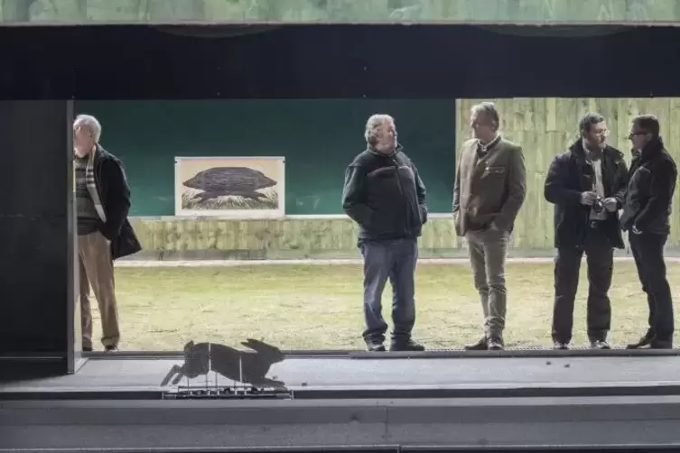  Fürs Training gerüstet: Blick über den „Kipphasen" zur Schießanlage “Laufender Keiler" auf dem Aschbacherhof.