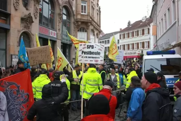 Zuletzt hat das Frauenbündnis in Landau demonstriert. 