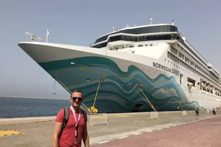 Christian Baumann vor der Abfahrt mit dem Schiff in Dubai. 