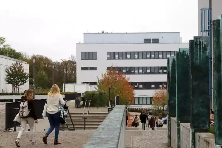 Die Vorlesungen und Seminare an der Landauer Uni sollen am 20. April beginnen. 