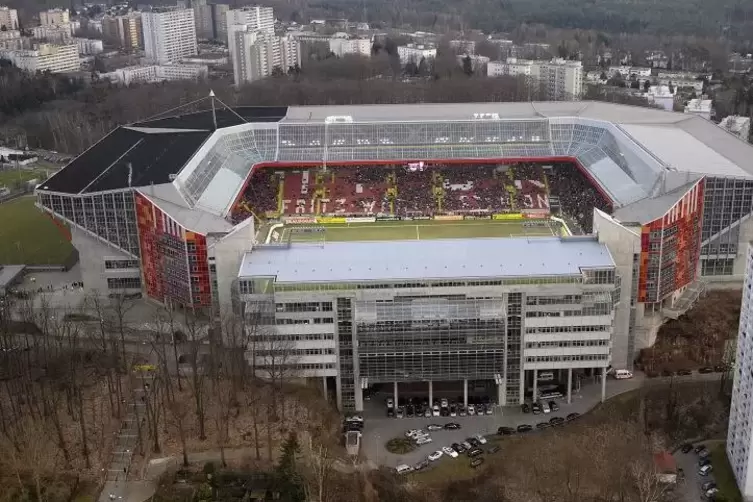 Der FCK zahlt vorläufig keine Pacht für das Fritz-Walter-Stadion.