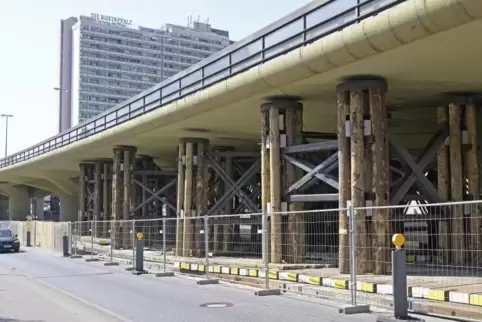 Der Abriss der Pilzhochstraße wird das erste Großprojekt für den neuen Baudezernenten.