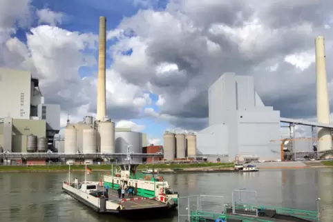 Bald kann die Fähre wieder über den Rhein pendeln. 