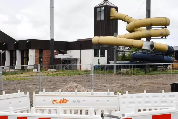 Die Baustelle für die geplante Therme. 