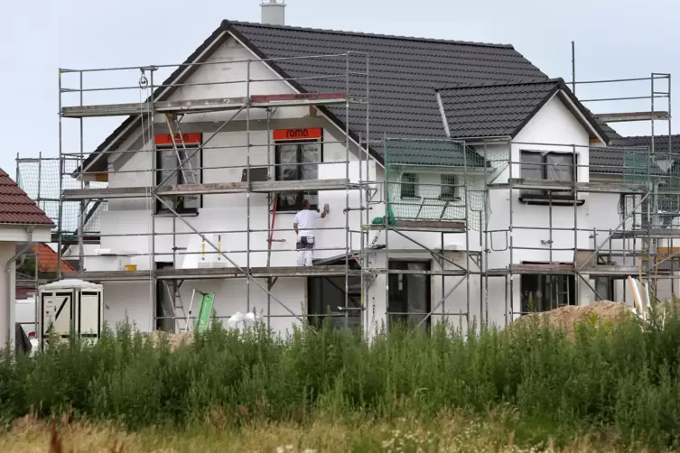 Auch im Landkreis Kusel wird zurzeit eifrig gebaut.