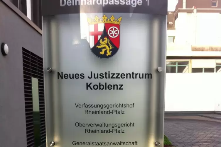 Erlaubt: Das Oberverwaltungsgericht Koblenz macht den Weg frei für eine fremdenfeindliche Demo der NPD in Worms .