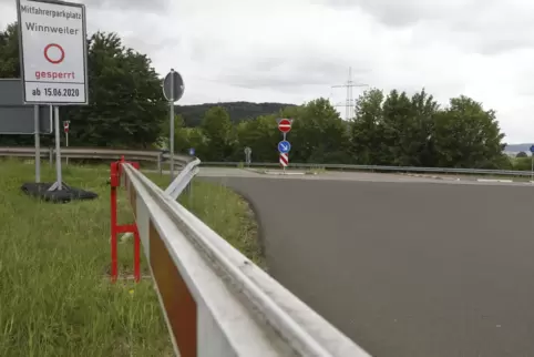 Auch der Mitfahrerparkplatz bei Winnweiler wird ab Montag gesperrt und kann laut LBM voraussichtlich erst im Oktober wieder genu