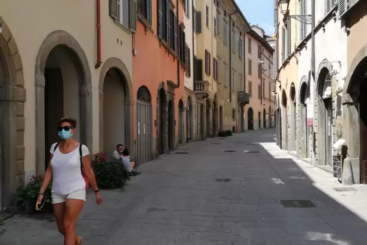 TotenstillBergamo ist leer zur Mittagszeit. Touristen gibt es nicht, und viele Einheimische haben seit März aus Angst vor dem Vi