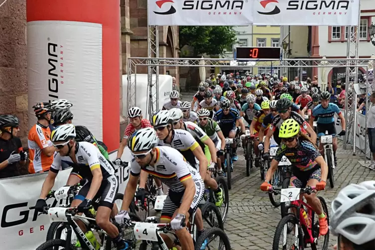 Weder einen Massenstart noch den Start auf dem Marktplatz wird es diesmal beim Neustadter Mountainbike-Marathon geben. Start und