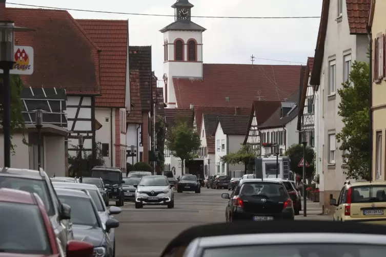 Auch viel Lieferverkehr rollt durch die Haynaer Hauptstraße.