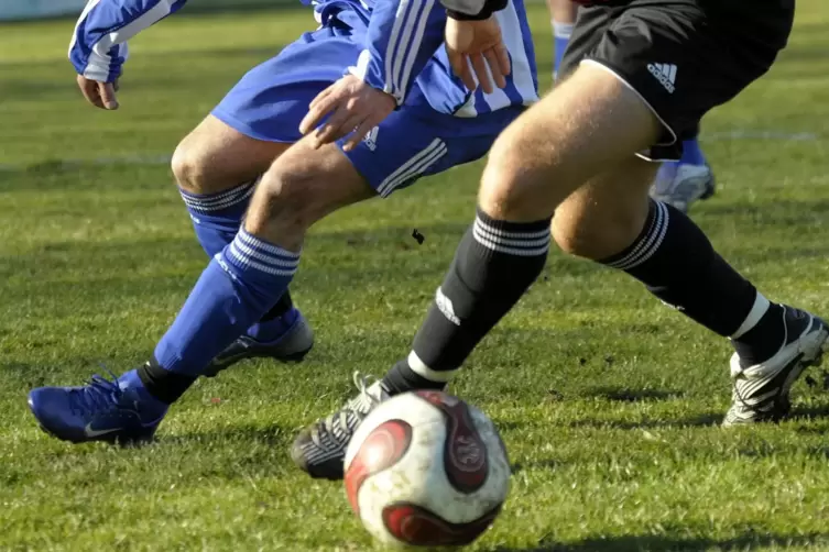 Spiel- und Trainingsbetrieb mussten in Wörth ruhen. Nun rollt der Ball wieder. 