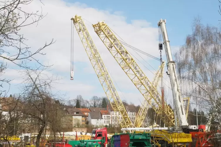 Das Tadano-Werk mit großem Testgelände in der Dinglerstraße.