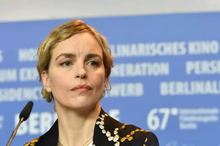 Nina Hoss: Der Tod hat auch etwas Tröstliches. 