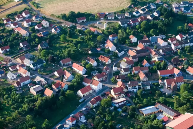 Der Spielplatz im Ort soll auf Vordermann gebracht werden.