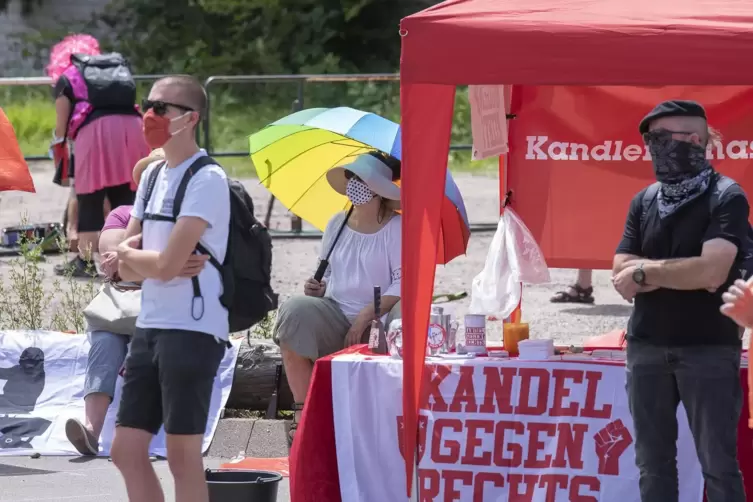 Kandel gegen Rechts will die Aktion „Wir zeigen Gesicht“ ins Internet verlagern. Unser Bild zeigt die Gegendemonstration im Juli