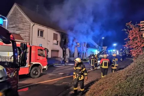 Das erste Obergeschoss brannte komplett aus.