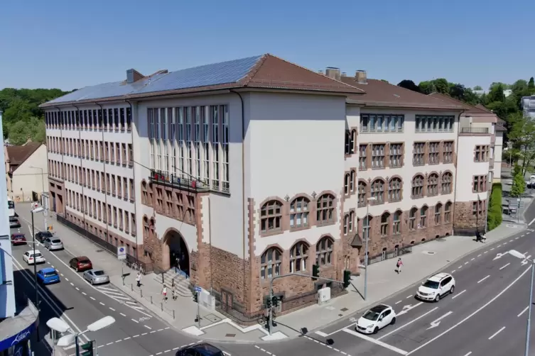 Eine von drei in Rheinland-Pfalz ausgezeichneten Schulen ist das Burggymnasium in Kaiserslautern.