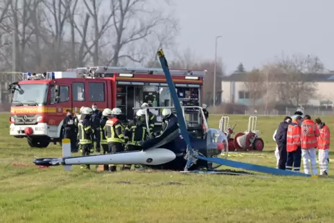 Totalschaden: abgestürzter Hubschrauber. 