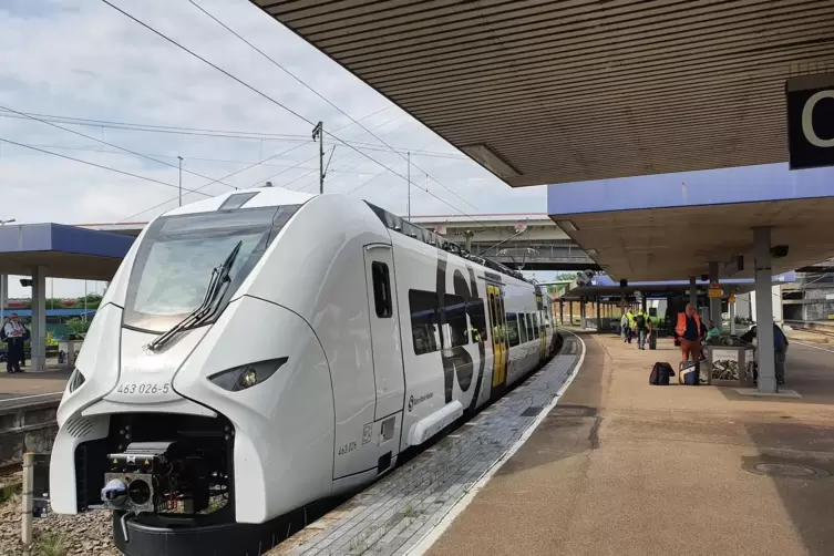 Mireo-Triebwagen sind in Ludwigshafen stationiert, auf der Linie S 6 von Mannheim nach Mainz werden sie aber erst ab Ende 2021 e