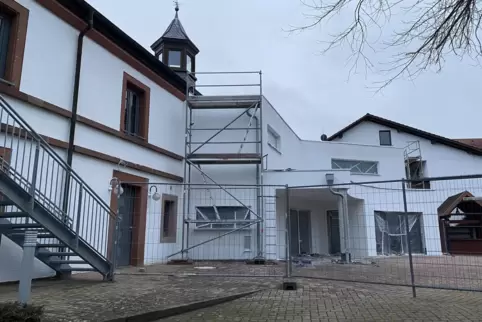 Das Schwedelbacher Bürgerhaus soll bis Mai fertig sein. 