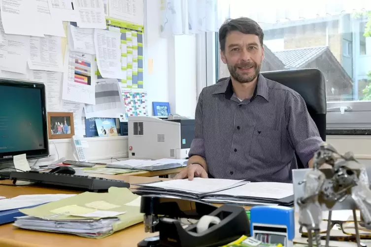 Die RHEINPFALZ sprach mit Herrmann Mörsdorf, dem Leiter der Grundschule Kirchheimbolanden.