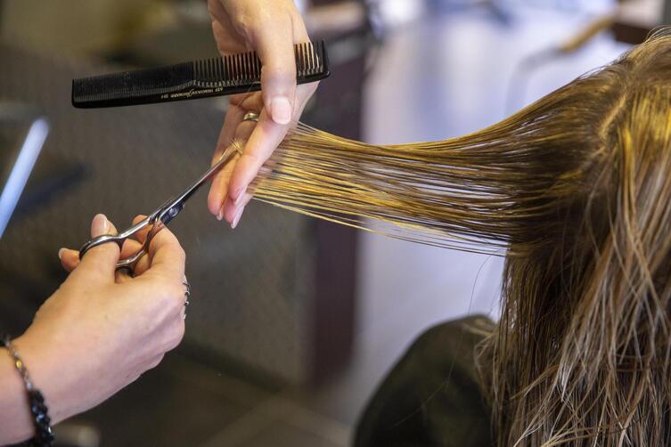 Volle Terminbucher Bei Den Friseuren Ludwigshafen Die Rheinpfalz