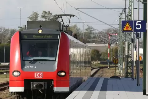 In S-Bahnen gibt es in der Regel nur eine Toilette.