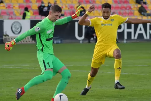 Das frühe Stören des gegnerischen Spielaufbaus war ein wesentlicher Grund für den Pirmasenser 1:0-Hinspielsieg bei Aufstiegsanwä