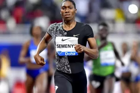 Verzwicktes Verbot Caster Semenya hat einen natürlich erhöhten Testosteron-Wert und darf nicht über 800 Meter starten. 