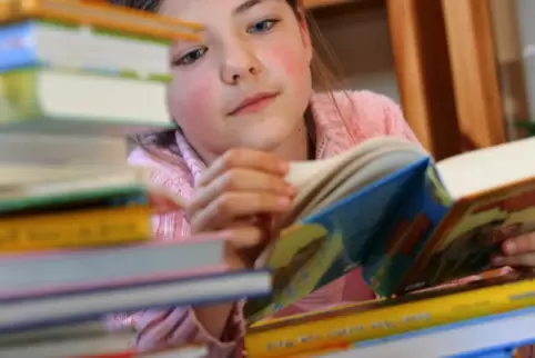 Ein früher und zwangloser Zugang zum Buch erhöht die Bildungschancen von Kindern. 