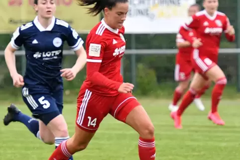 Ena Taslidza gab gestern Abend ihr Debüt in der Startelf des 1. FFC Niederkirchen.