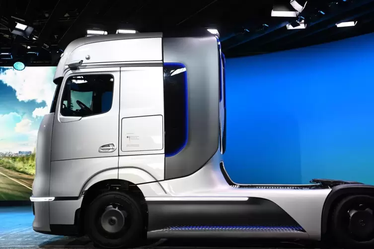 Brennstoffzellen Daimler Und Volvo Konkretisieren Zusammenarbeit