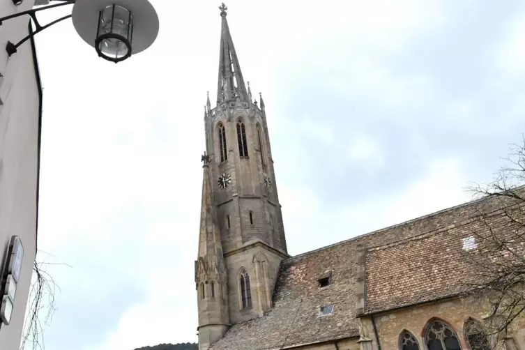 Die Sanierung der Schlosskirche in Bad Dürheim wird gefördert. 