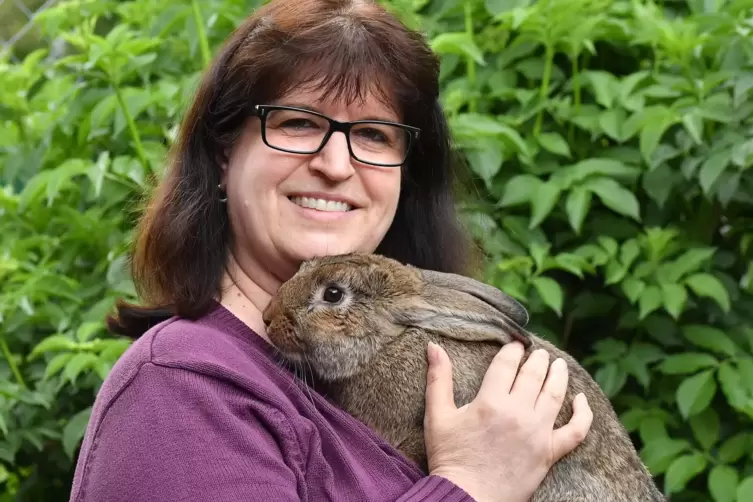 Schon als Kind von Tieren begeistert: Nicole Fützenreiter, Leiterin des Tierheims Haßloch. 