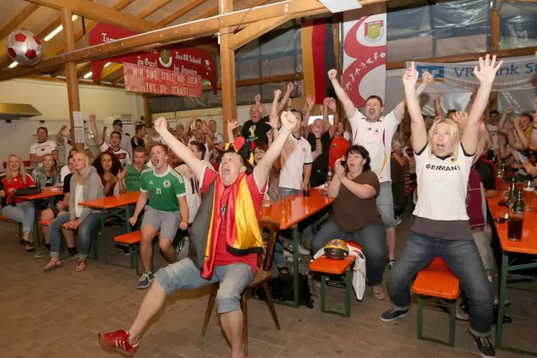 Public Viewing gab es in Schaidt auch 2014. 