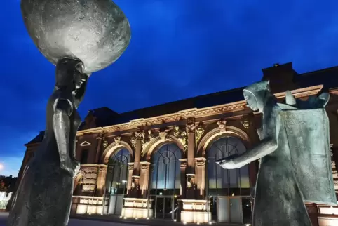 Auf dem Joseph-Krekeler-Platz vor der Alten Post treten die Künstler auf.