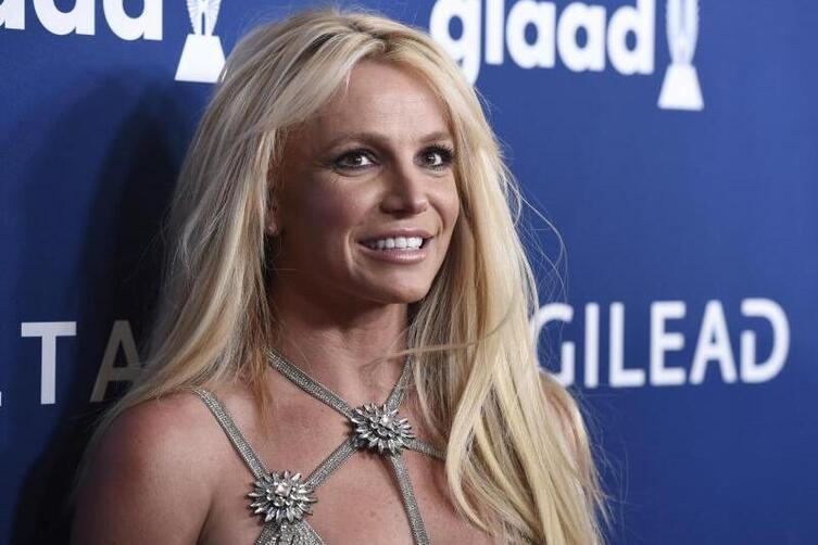 Britney Spears fordert Ende von Vormundschaft - Kultur ...