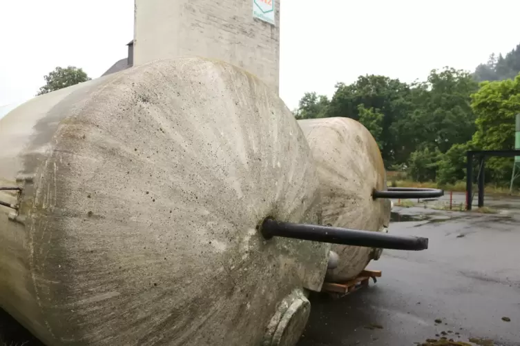 Die Silos sind bereit für den Abtransport.