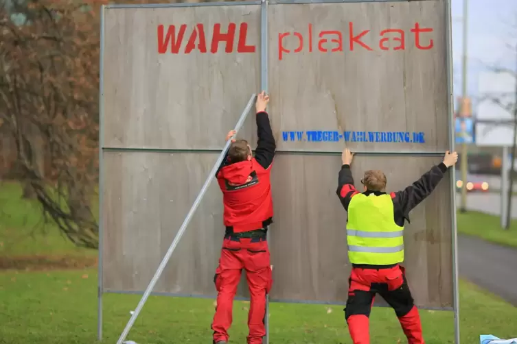 Die Anzahl der sogenannten „Wesselmänner“, der Großplakate, soll ebenso beschränkt werden wie die der kleinen Wahlplakate. 