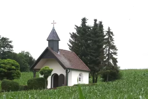  Die Feldkapelle auf dem Almosenberg wurde mit Spendengeldern renoviert. 