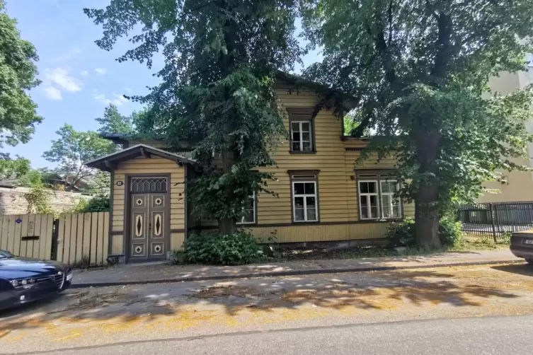 So sieht ein typisches Holzhaus im Fischer- und Arbeiterviertel von Tallinn aus.