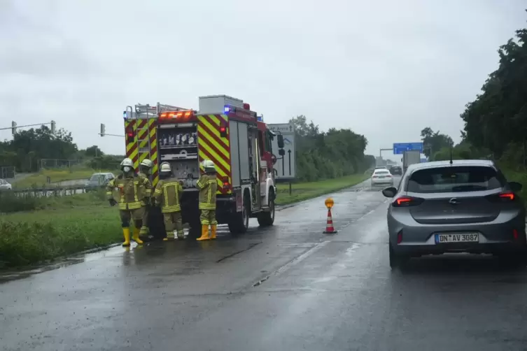 Die Feuerwehr hat am Dienstag in Mannheim viel zu tun gehabt. 