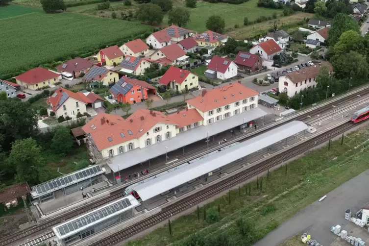 Der Bahnhof Winden soll eine Park-and-Ride-Anlage bekommen. 